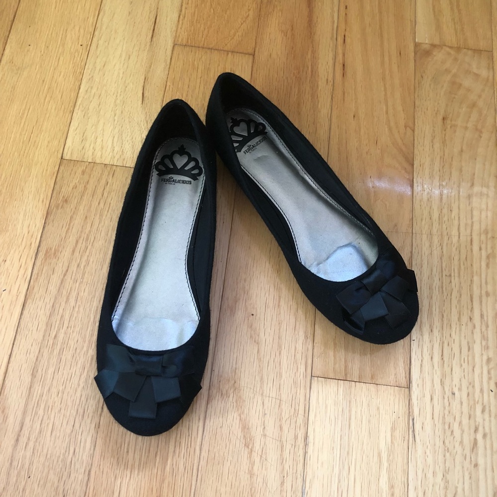 Black Fergalicious flats with bows